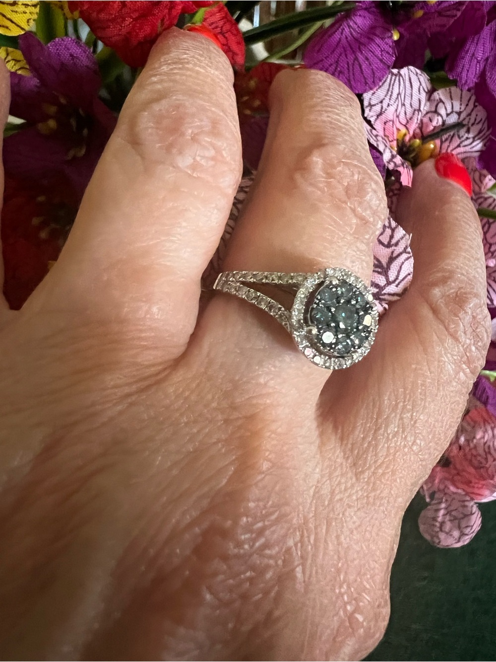 10k Solid White Gold Ring with 1 carat Blue and White Diamonds - Picture 5 of 15